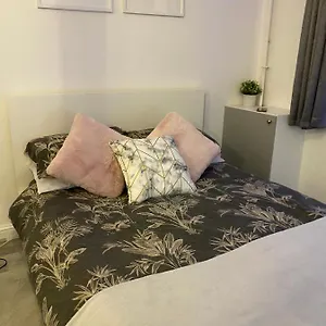  Apartment Cosy 1 Bedroom United Kingdom